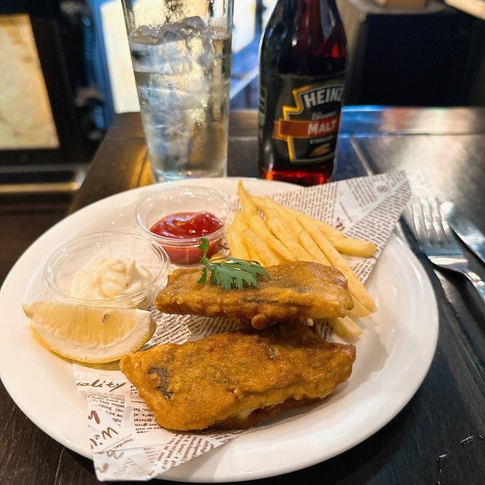 British Cafe&Pub OXO アスナル金山店