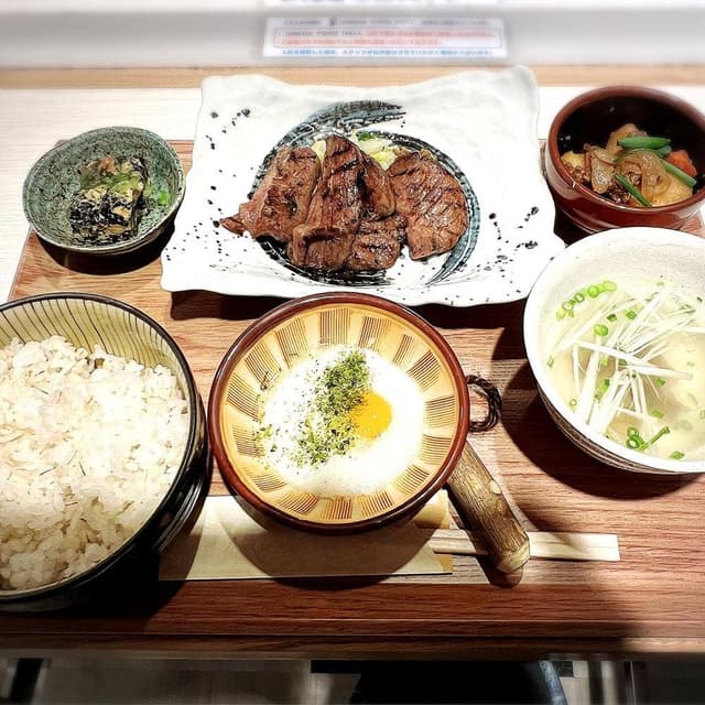 仙台牛たん麦とろ 三代目文治 阪急三番街店 - サブ画像1