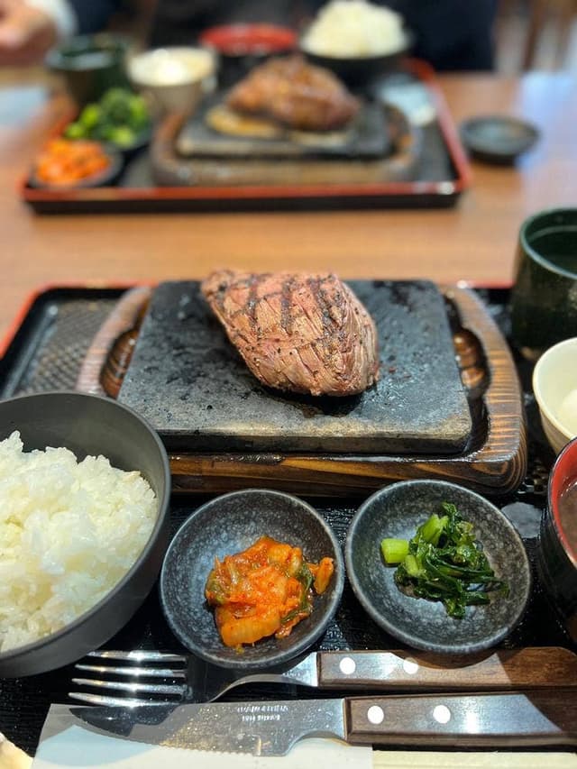 感動の肉と米 小田井店 - サブ画像2