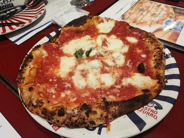 Gino Sorbillo Artista Pizza Napoletana コレド室町テラス - サブ画像3