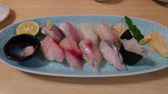 鶴鮨 - サブ画像2