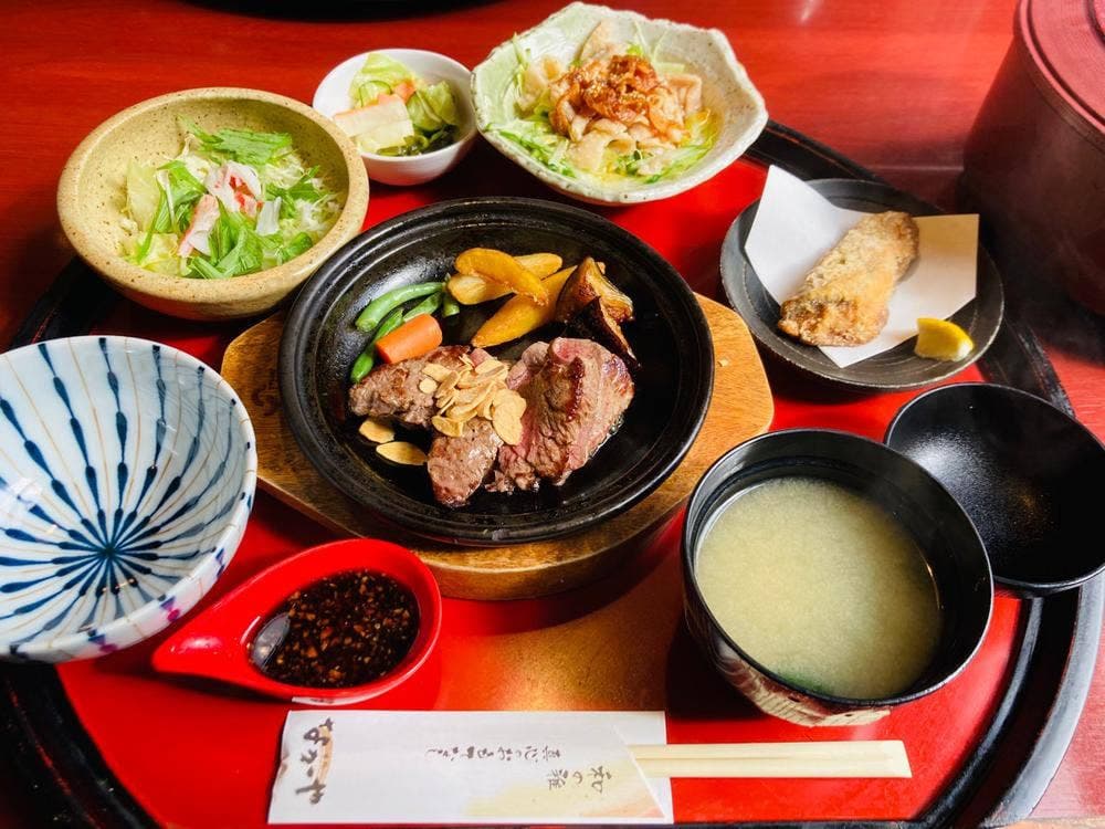 なかや