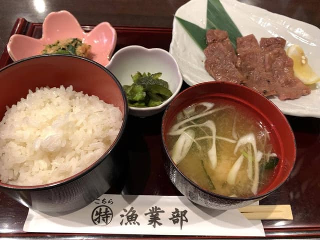 浜の漁師居酒屋 こちらまる特漁業部 駅前AKビル店 - サブ画像1