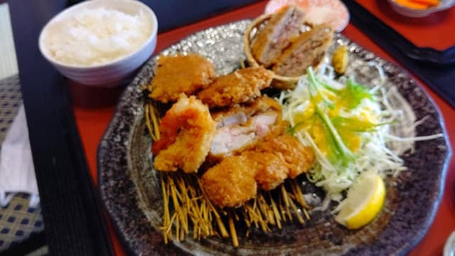自然由来 とんかつ 香 - サブ画像2
