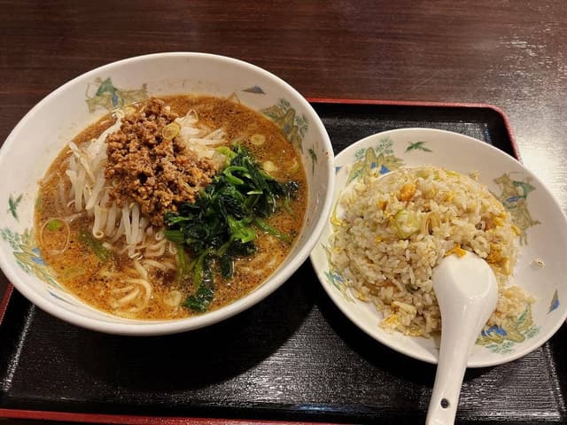 鍋と餃子 うまいもん酒場 楽宴 五反田駅前店 - サブ画像1