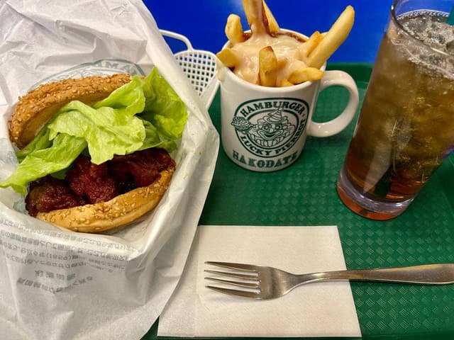 ラッキーピエロ 本通店 - サブ画像1