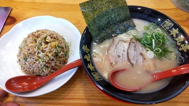 ラーメン本丸亭 熱田店 - サブ画像1
