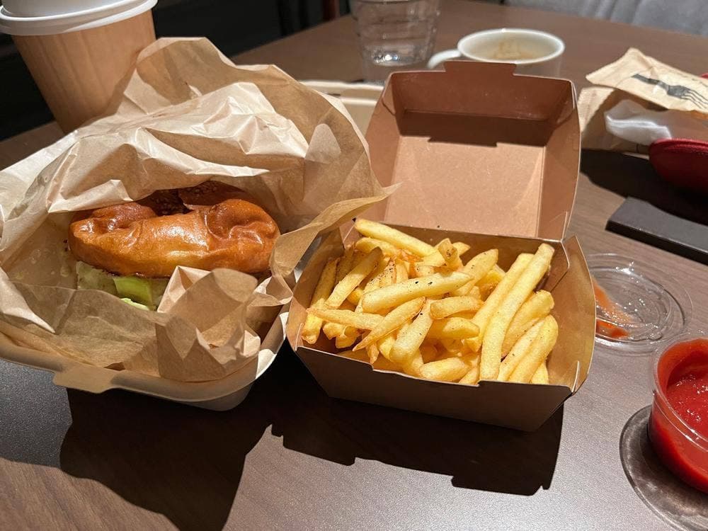 ザ・ライブリーキッチン 大阪本町 THE LIVELY KITCHEN 大阪本町