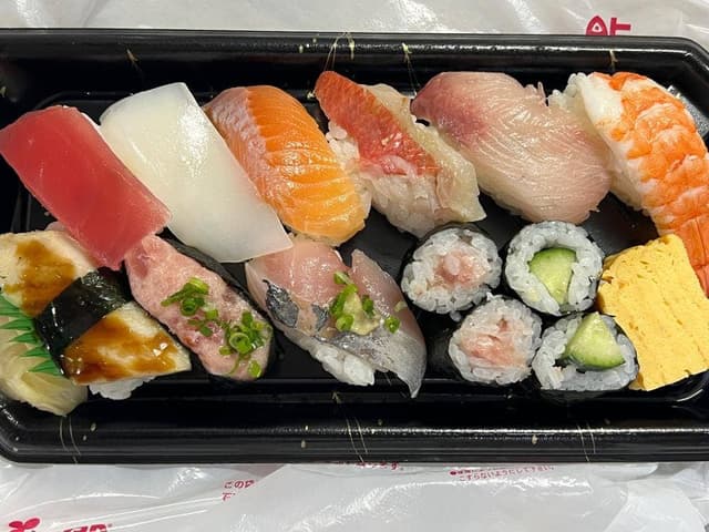 ちよだ鮨 新御徒町店 - サブ画像1