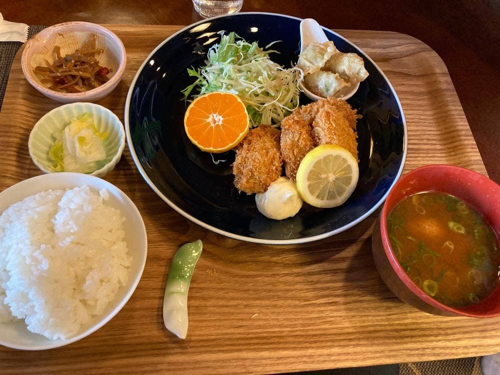 ち～屋食堂