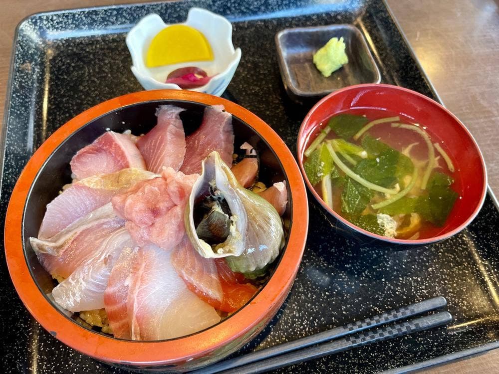 魚平食堂