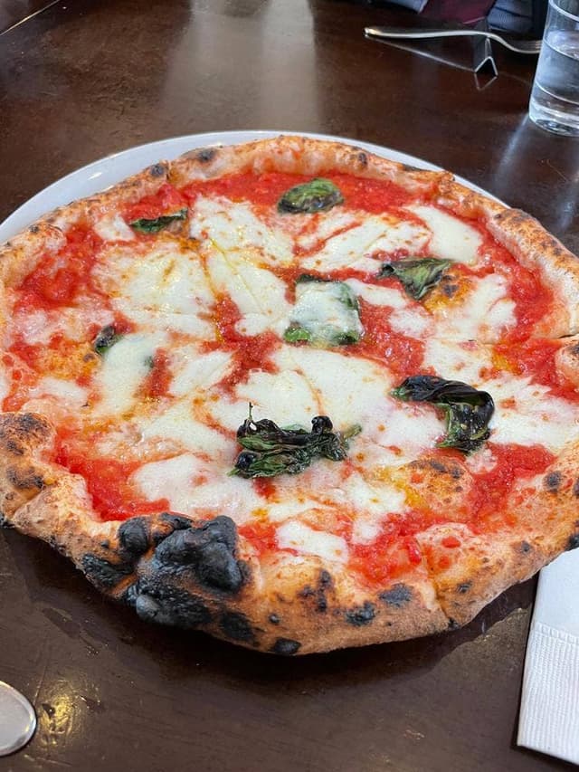 TRATTORIA E PIZZERIA Amici - サブ画像1