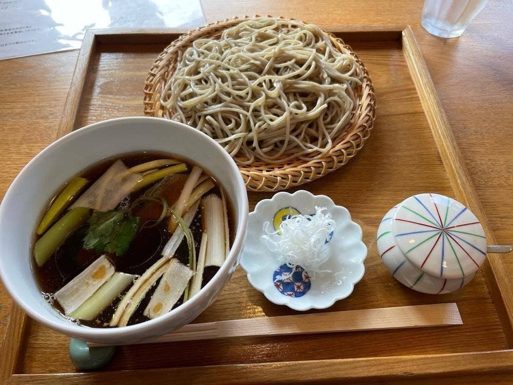 まん作