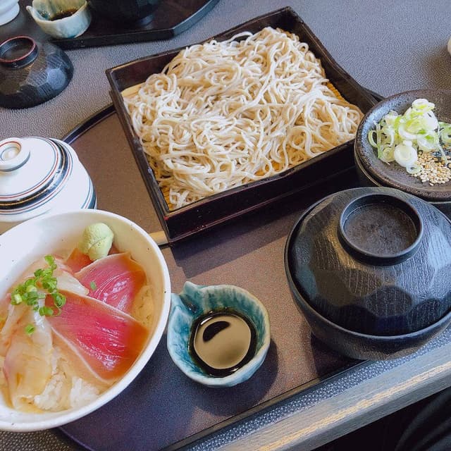 鮨・お届け料理 はな膳 江戸川台店 - サブ画像1