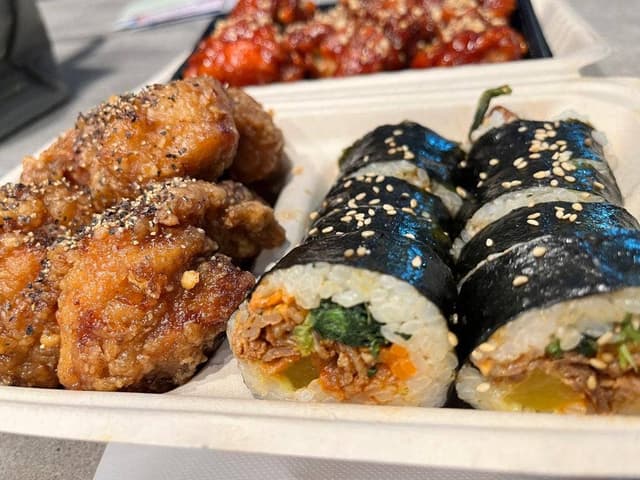 韓国チキン&お弁当 BOPPIN' CHICKEN - サブ画像1