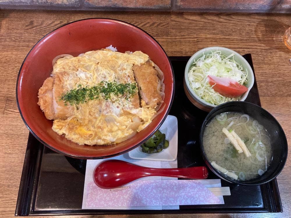 亀屋食堂