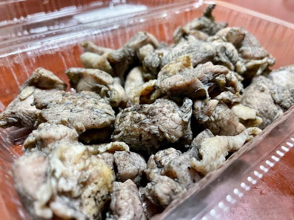 金丸食鳥 直売店