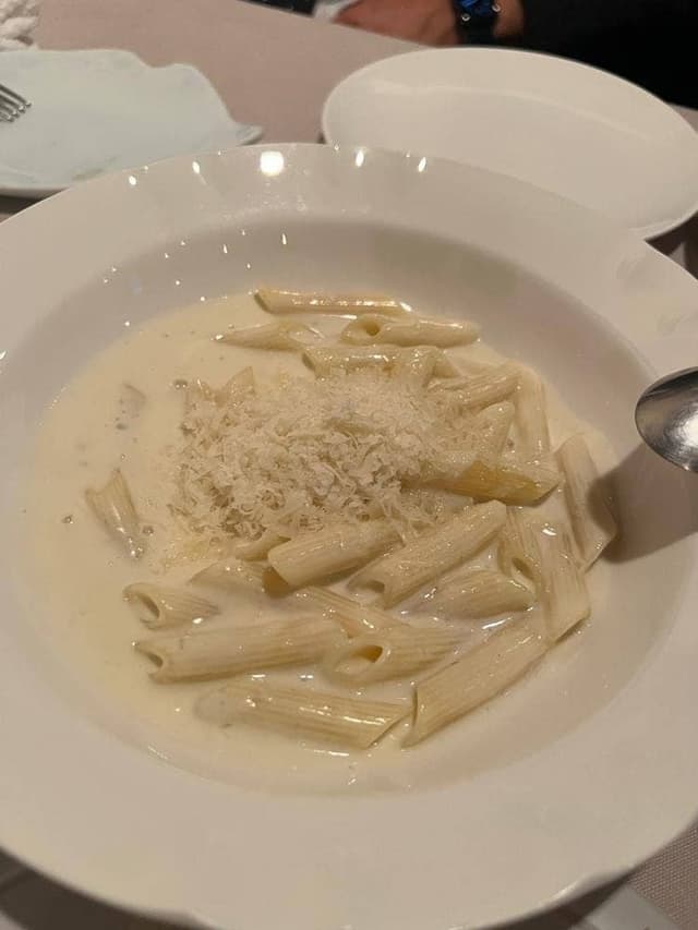 BAR＆RESTAURANT LUCCA - サブ画像1