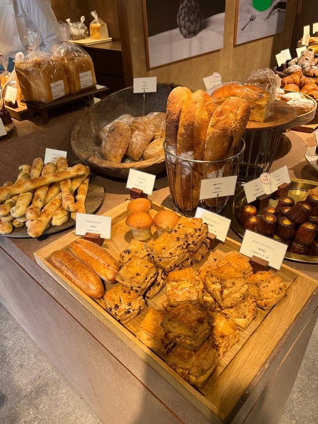 ⽩井屋 ザ・ベーカリー - サブ画像3