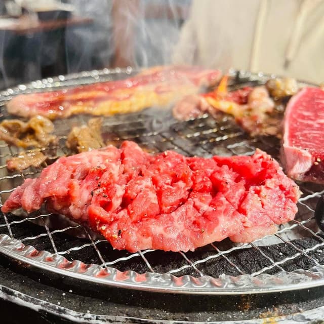 肉匠坂井 鵜沼店 - サブ画像1