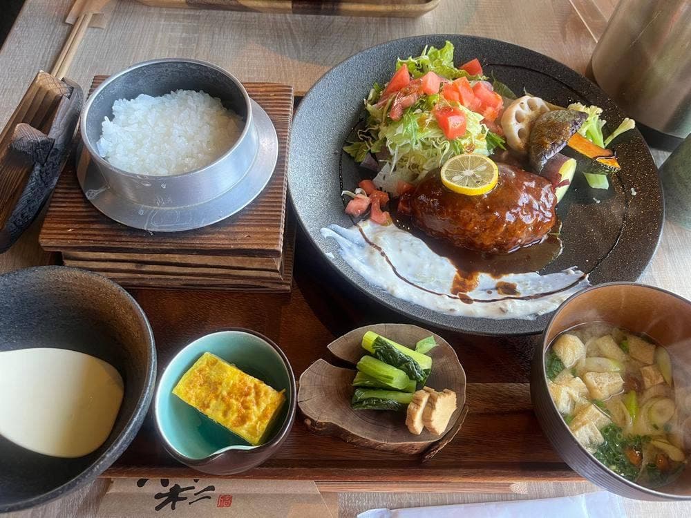 ごはん処 庵