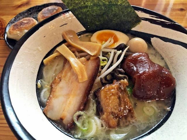 ラーメン 餃子の福琉 本店 - サブ画像1