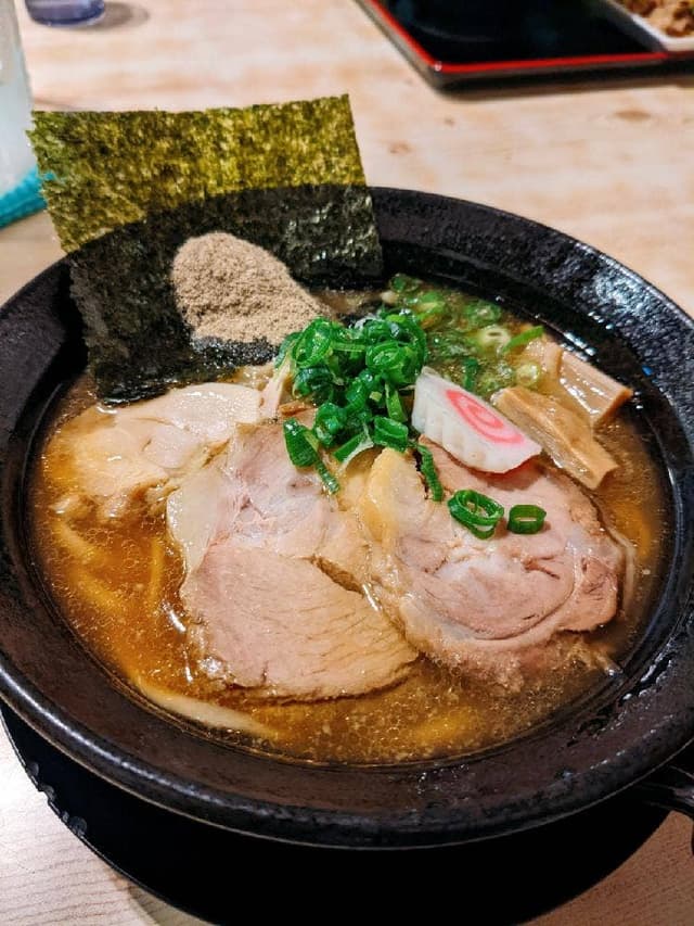 濃厚煮干しラーメン にぼしこいし - サブ画像1