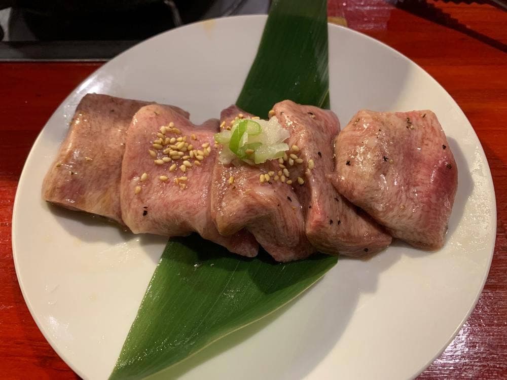 昭和ホルモン亭長井店