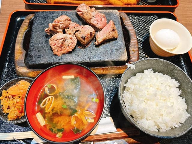 感動の肉と米 長久手店 - サブ画像3