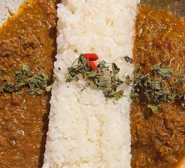 麻布十番 薬膳カレー 新海 本店 - サブ画像3