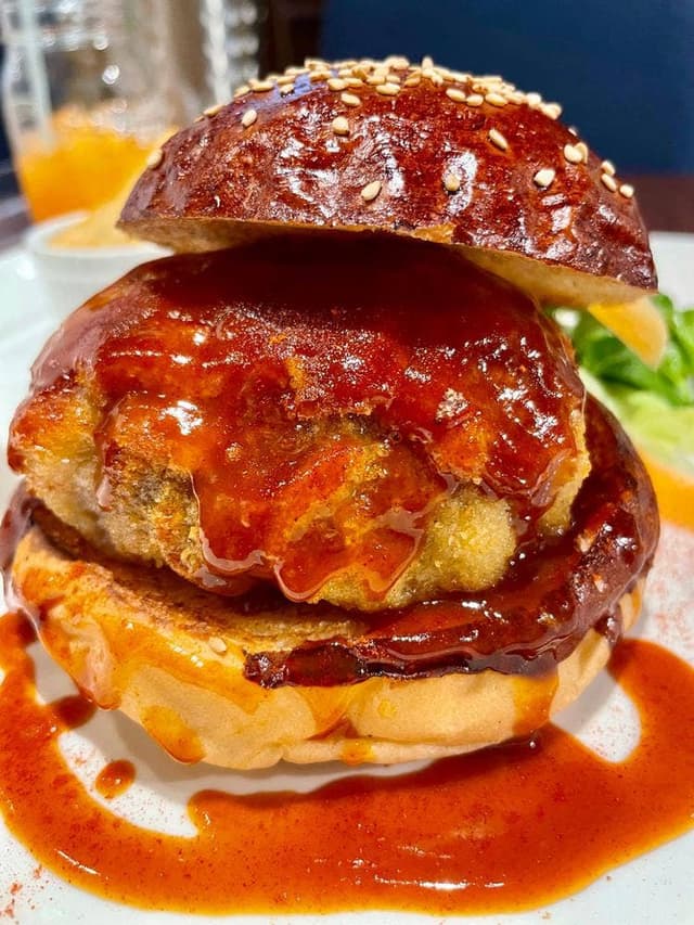 LUXE BURGERS - サブ画像2