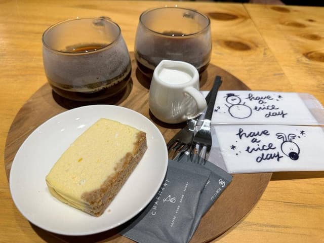 CHARMANT Cafe クレフィ三宮店 - サブ画像2