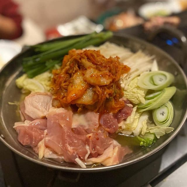 博多野菜巻き串ともつ焼き すみび 大和本店 - サブ画像1