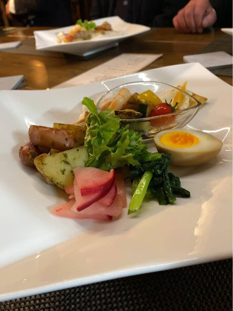Cafeレストラン HUTTE 310