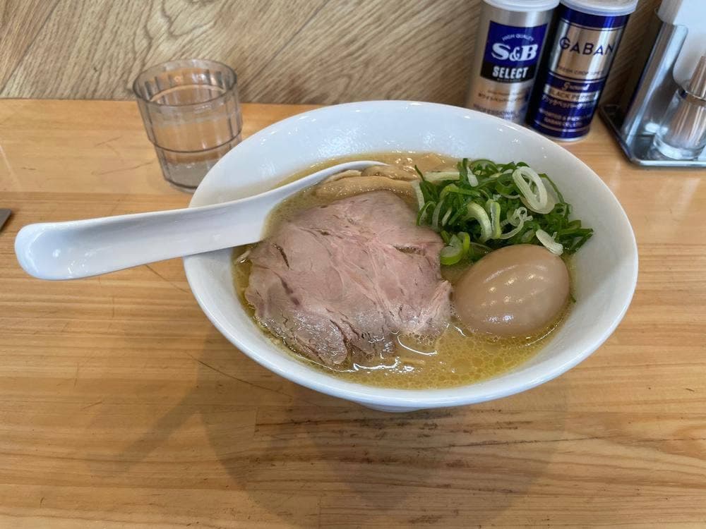 ラーメン白