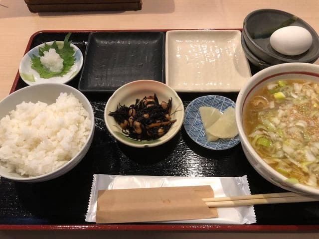 炭火焼きハンバーグと美味しい豚汁のお店 黒だるま - サブ画像1