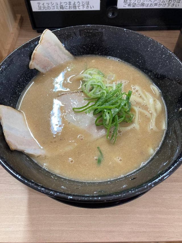 魔界系ラーメン 三冠馬 - サブ画像2