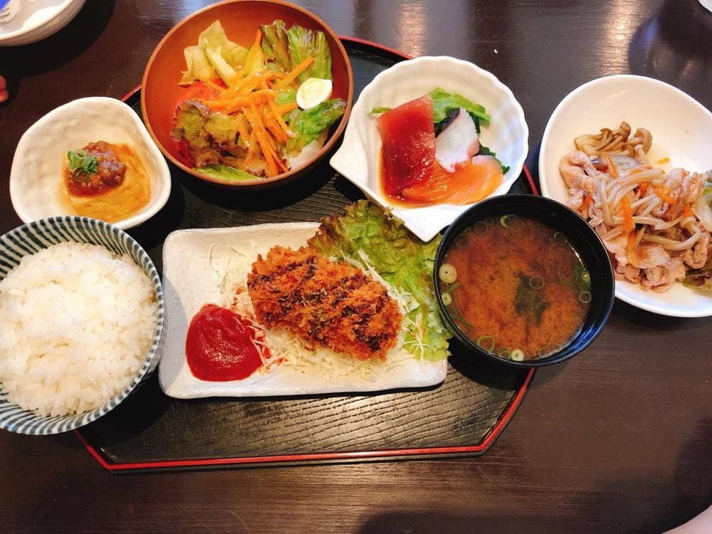 ごちそう屋 こーちゃんとこ