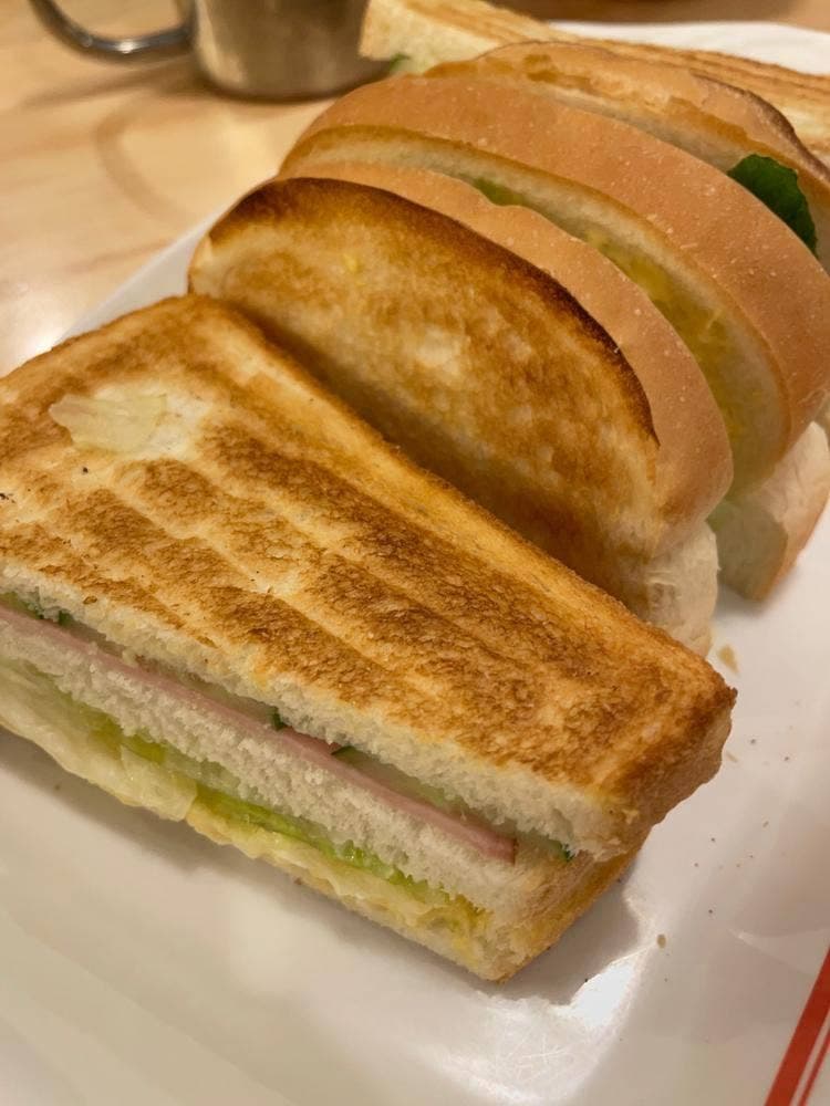 コメダ珈琲店 新宿三丁目店