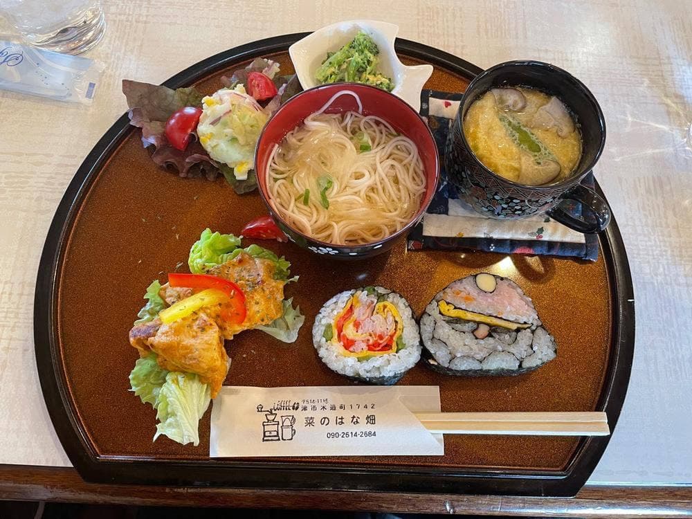 かふぇ菜のはな畑