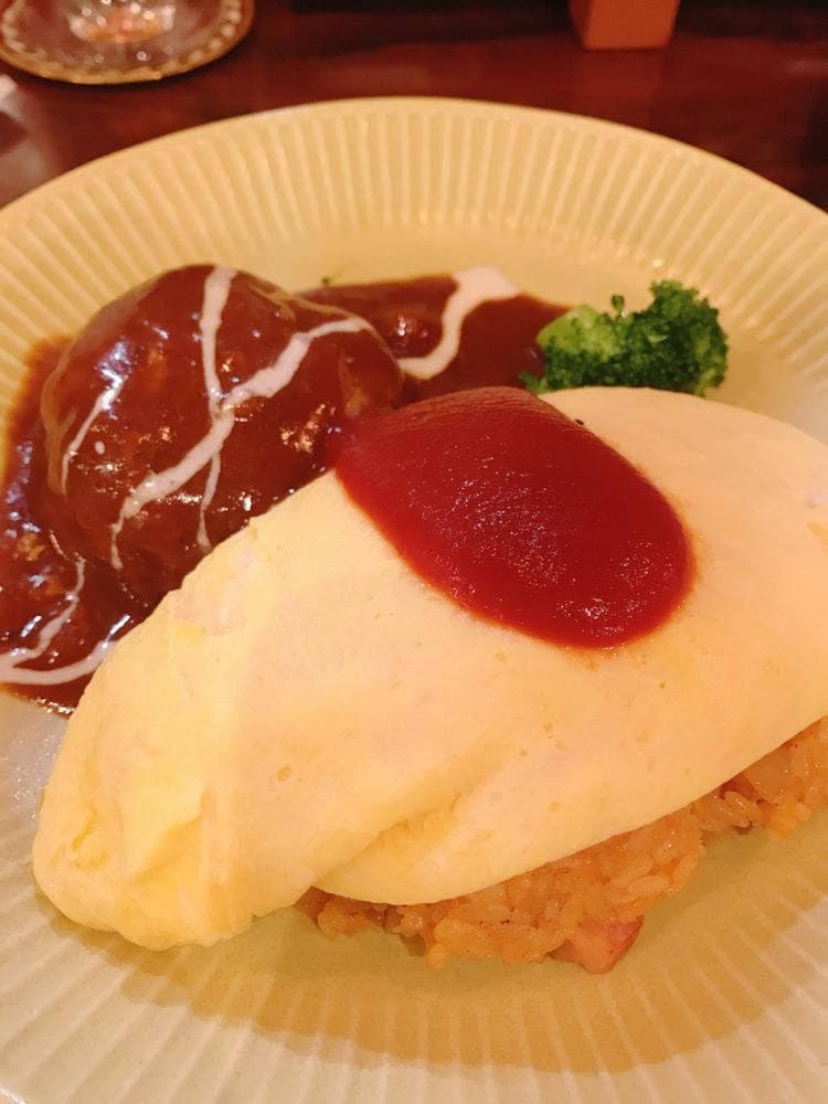 洋食屋 花きゃべつ