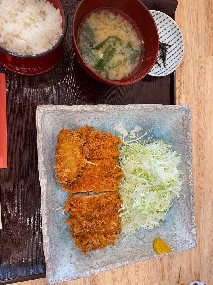 とんや