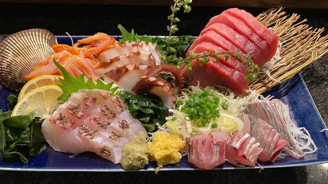 寿司ダイニング 魚浜 蒲田店 - サブ画像1