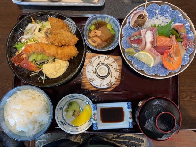 ごはん家 ぼろ小屋 - サブ画像2