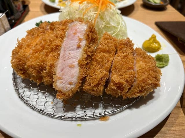 とんかつ光 ソラリアプラザ店 - サブ画像1