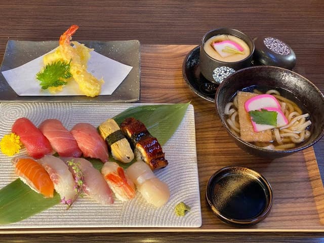 手巻き寿司専門店 びわ寿司 - サブ画像1