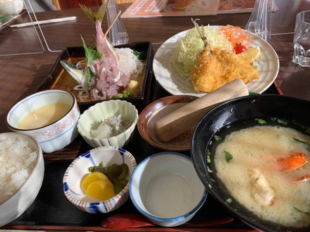 海の御食事処 でん助茶屋 ホテル・サンミ倶楽部 別館 - サブ画像2