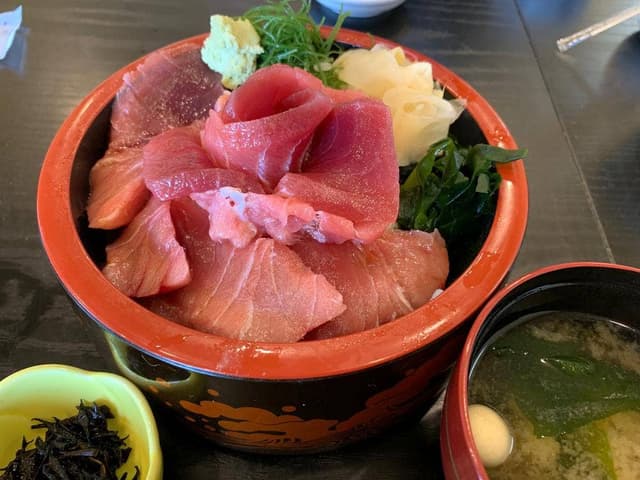 三崎港まぐろ食堂 わたなべ - サブ画像1