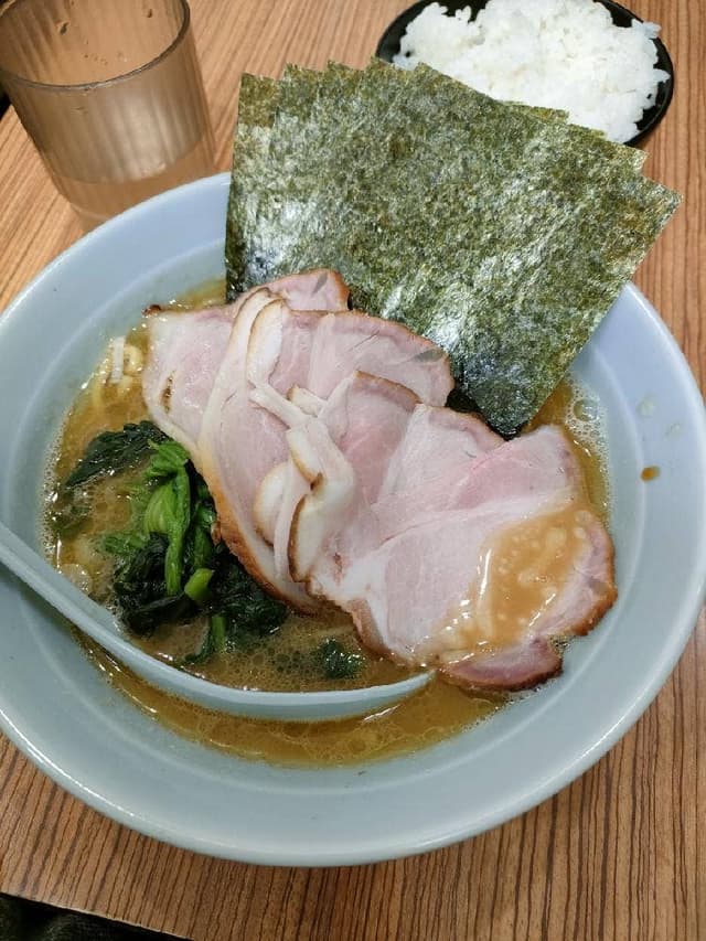 横浜家系ラーメン 家家家 錦糸町店 - サブ画像1