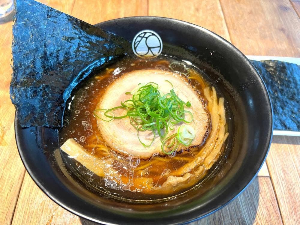 無垢 ツヴァイテ甲府店